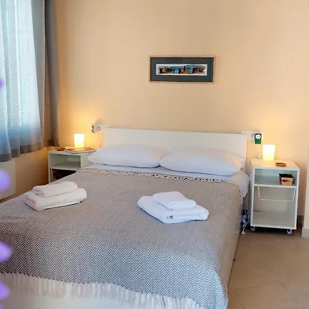 Epameinondas Luxury House Tatil Evi